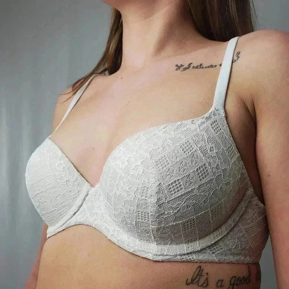 Victoria’s Secret Lace Babydoll Lined Demi Bra - 34C - Picture 5 of 6